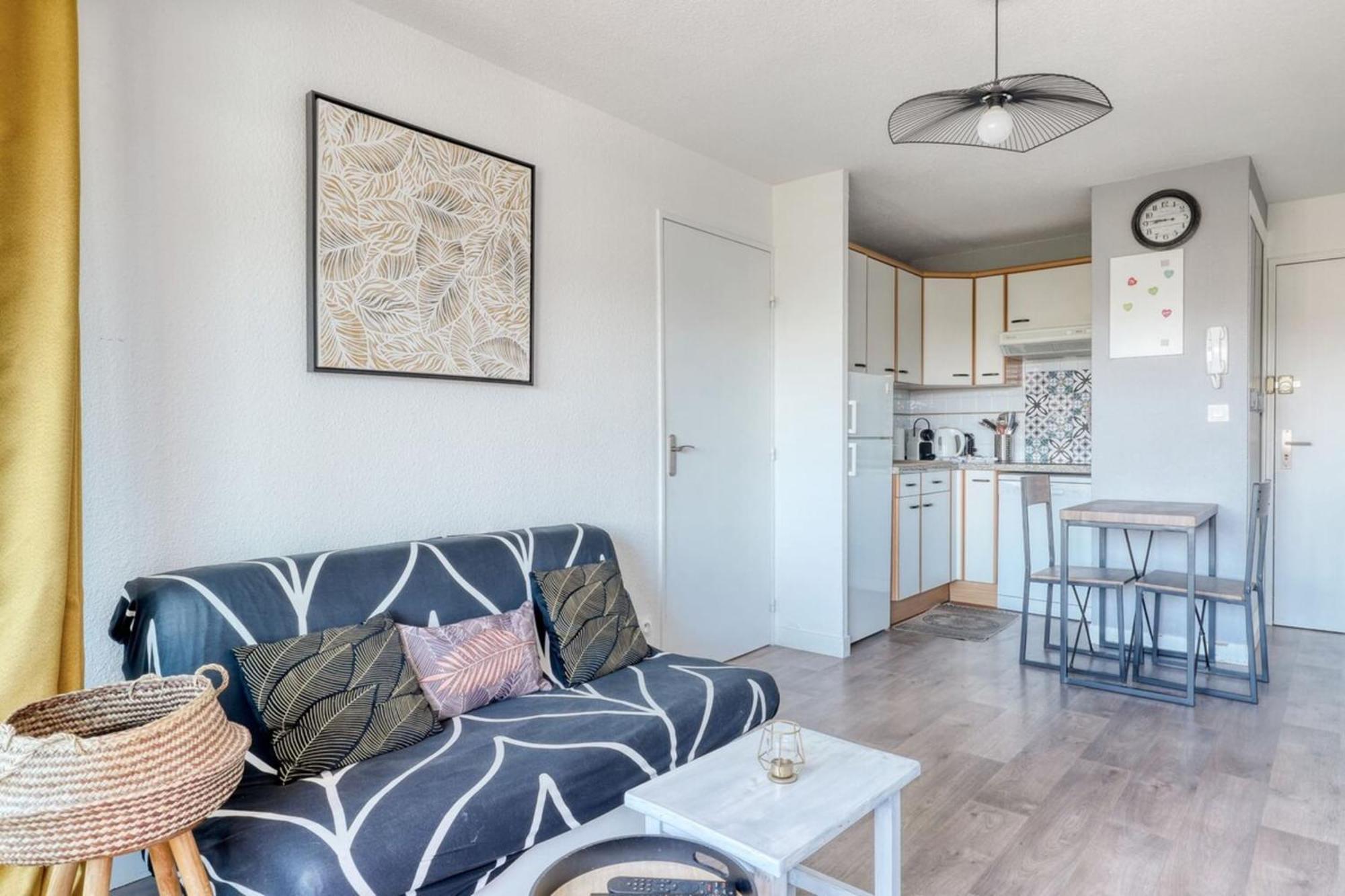 T2 600 M From The Beach! Air-Conditioned 르 라방두 외부 사진