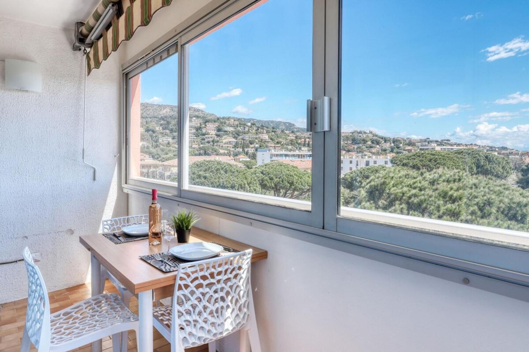 T2 600 M From The Beach! Air-Conditioned 르 라방두 외부 사진